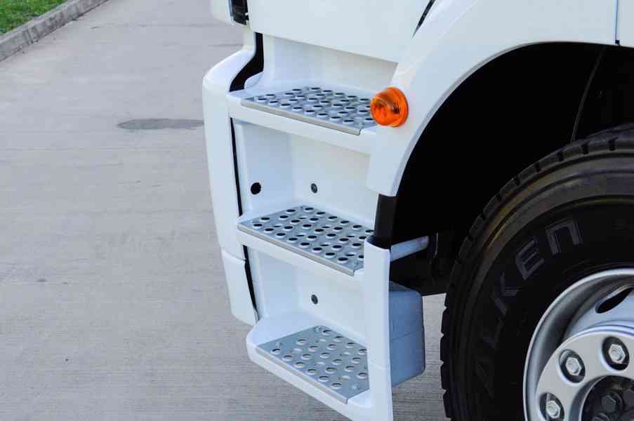 MERCEDES AXOR 1829 TŘÍSTRANNÝ SKLÁPĚČ HYDRAULICKÁ RUKA EU-5 - foto 34