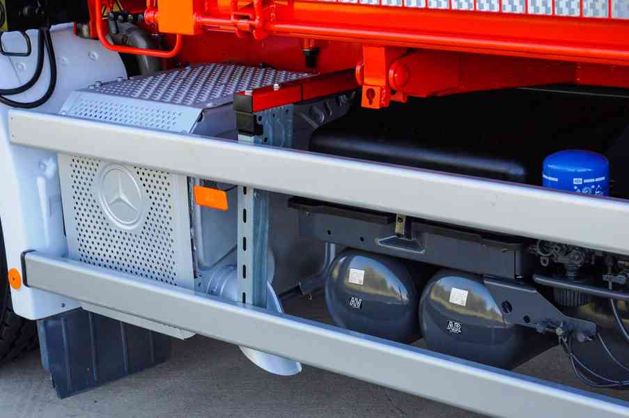 MERCEDES AXOR 1829 TŘÍSTRANNÝ SKLÁPĚČ HYDRAULICKÁ RUKA EU-5 - foto 31
