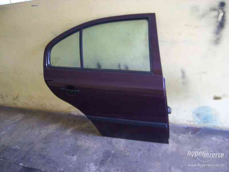 Pravé zadní dveře Škoda Octavia I sedan - foto 1