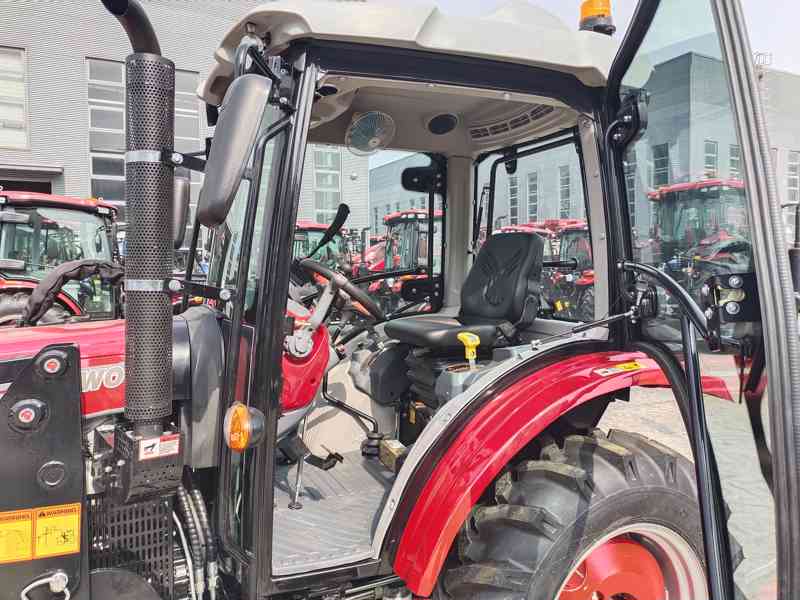 Traktor HANWO HWE 354 C, STAGE V, 4 válcový motor víčko - foto 11