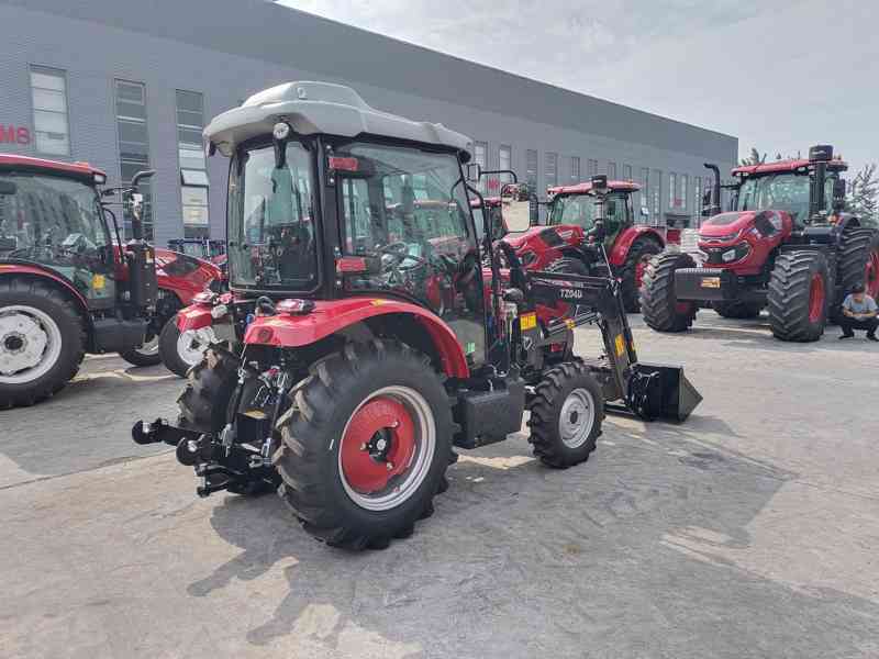 Traktor HANWO HWE 354 C, STAGE V, 4 válcový motor víčko - foto 5