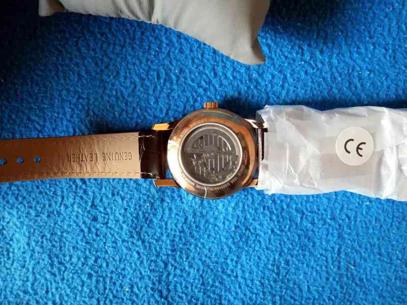 Švýcarské hodinky - nové, 60-70 ks trvale k dispozici - foto 5