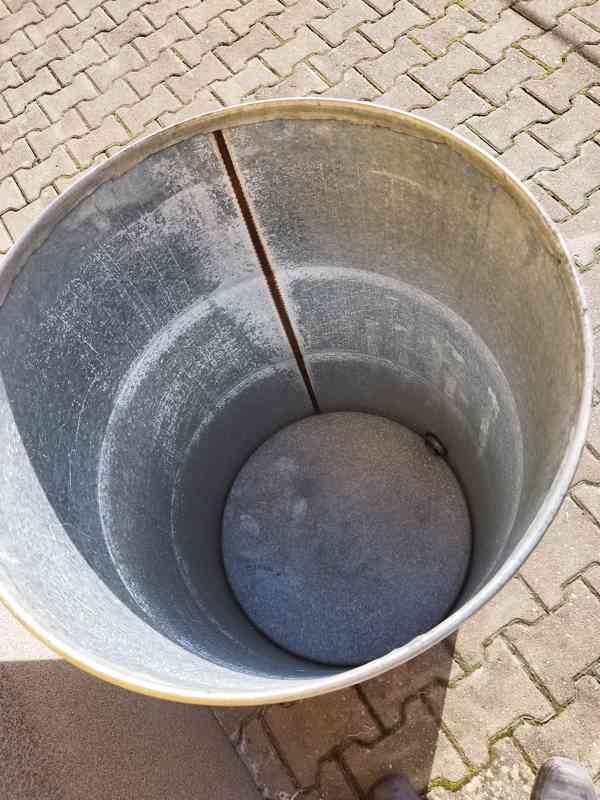 Prodám 200 l sud s kohoutem. - foto 2