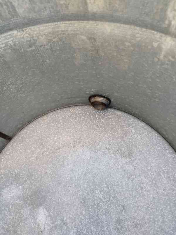 Prodám 200 l sud s kohoutem. - foto 3