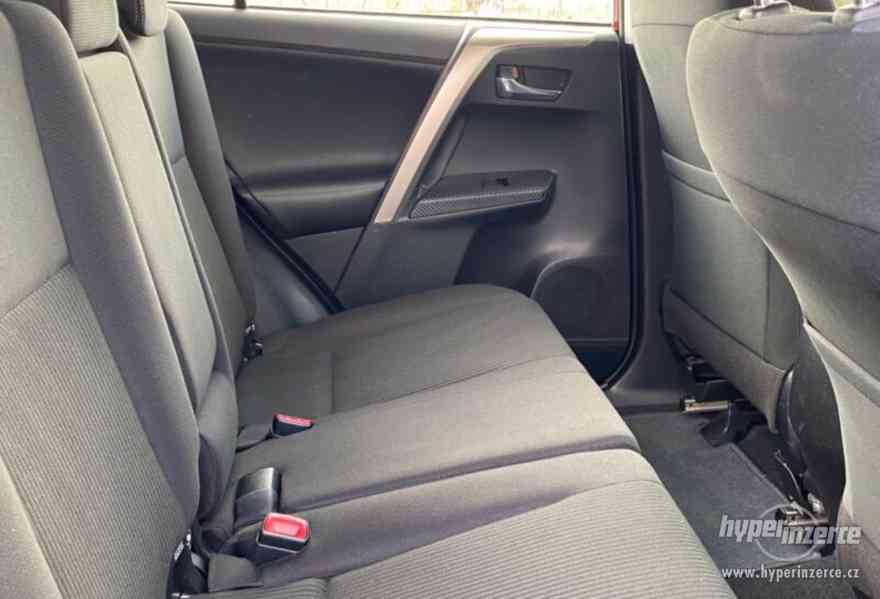 Toyota RAV 4 Comfort 4x4 2,0i benzín 111kw - foto 5