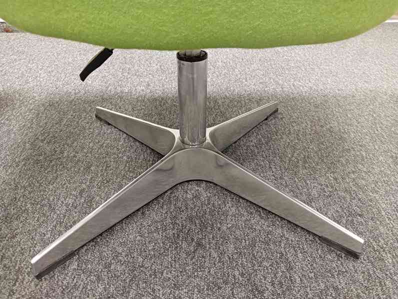 2x zelená otočná a výškově nastavitelná křesla... - foto 4