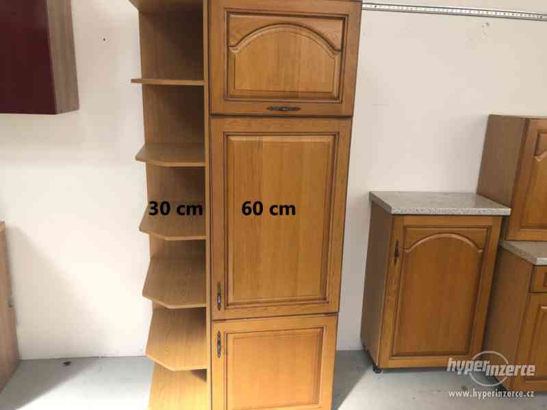 Rustikální kuchyňská linka se spotřebiči z Německa - foto 2