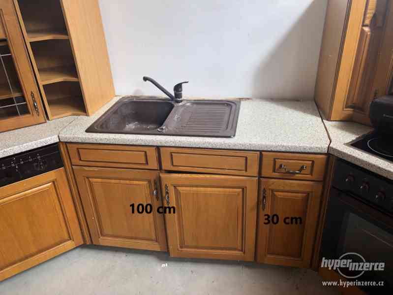 Rustikální kuchyňská linka se spotřebiči z Německa - foto 6