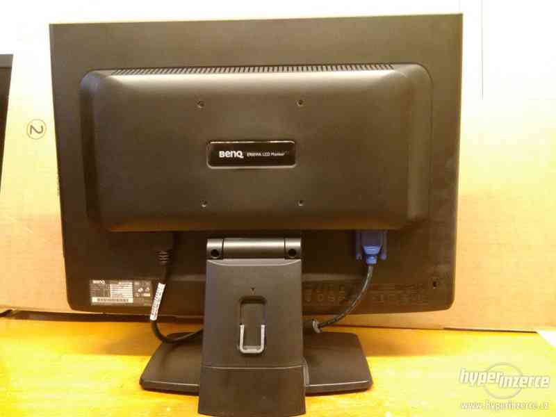 LCD monitor Benq 19" E900WA - matný, širokoúhlý,repro - foto 2