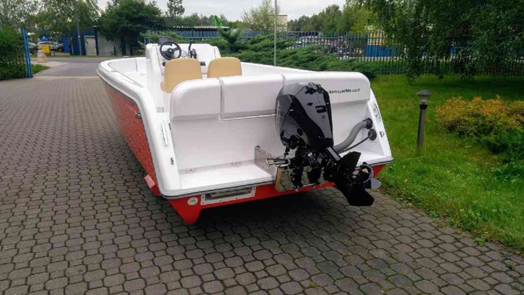 Výletní elektromotorvá loď, člun pro 12 osob - foto 6