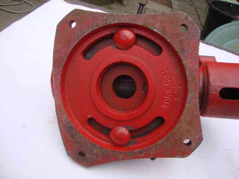 Svěrák YORK 125mm červený zachovalý otočná základová deska - foto 17