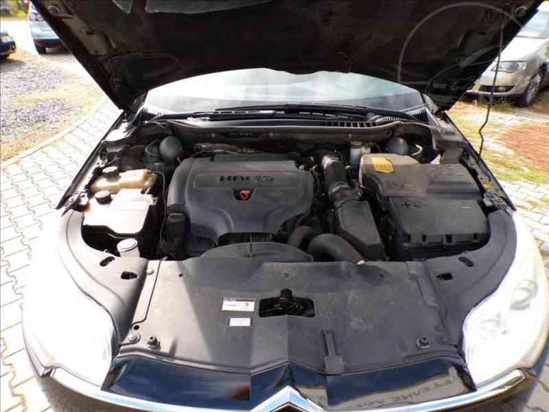 Citroën C5 2,0 HDI XENONY - foto 13