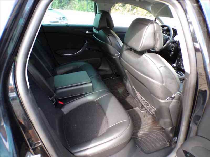 Citroën C5 2,0 HDI XENONY - foto 11