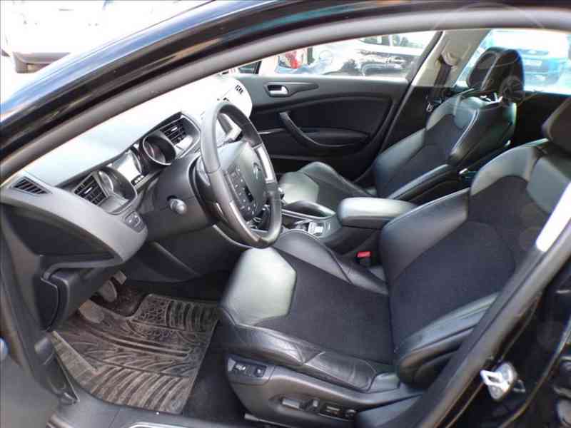 Citroën C5 2,0 HDI XENONY - foto 8