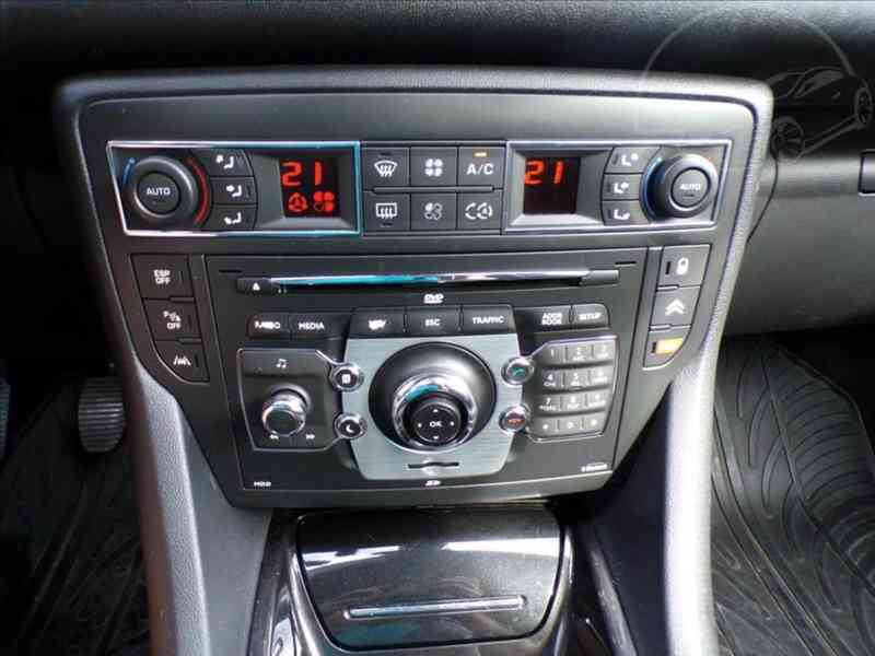 Citroën C5 2,0 HDI XENONY - foto 7