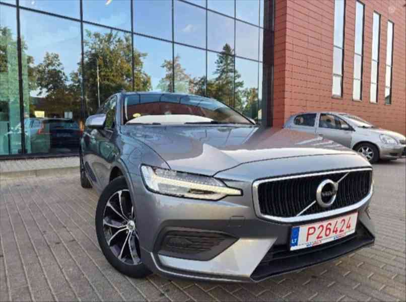 Volvo V60 2,0   2018r dizel naj.88000km - foto 15