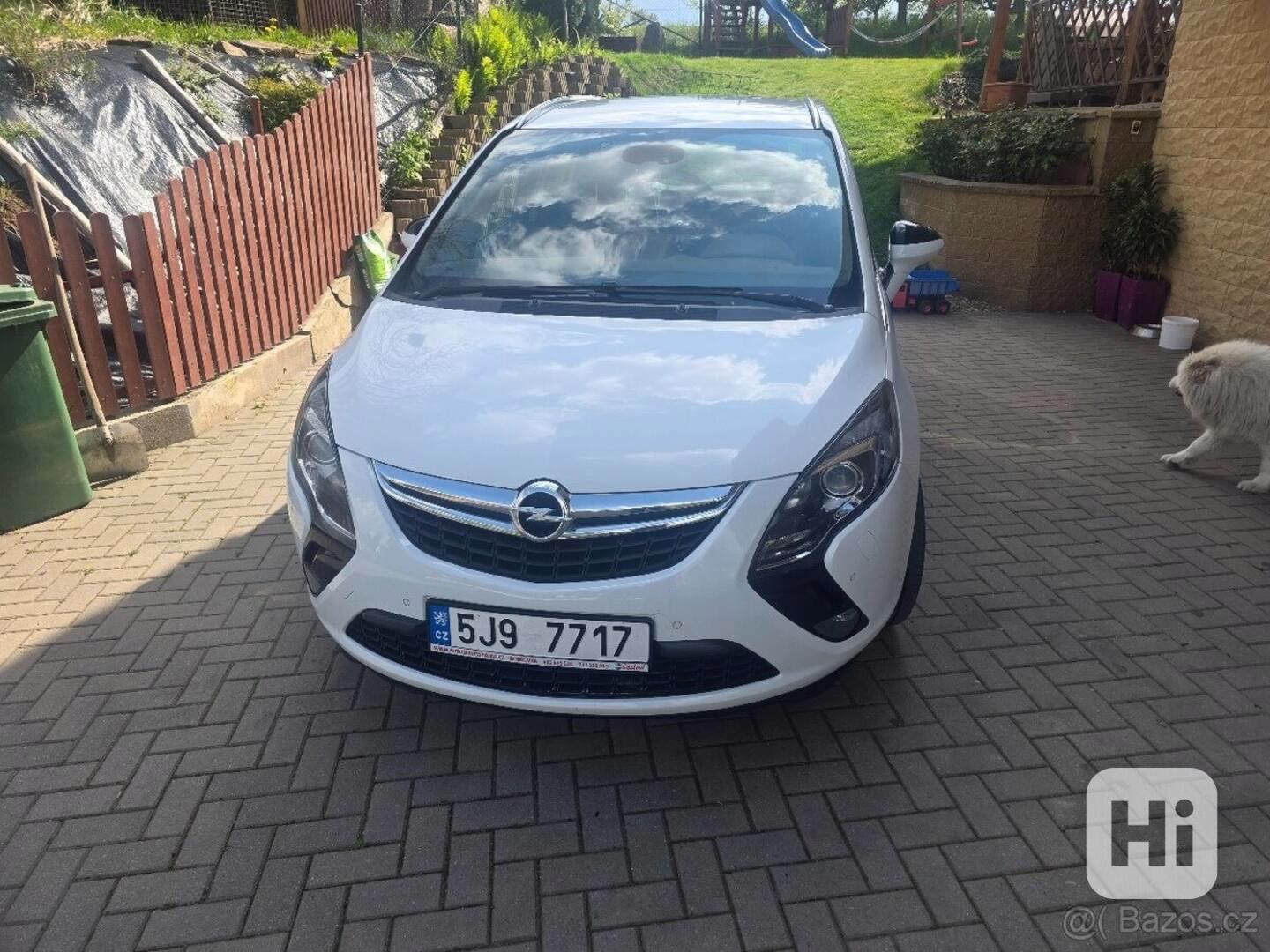 Opel Zafira 1,6   Tourer 2015 - foto 1
