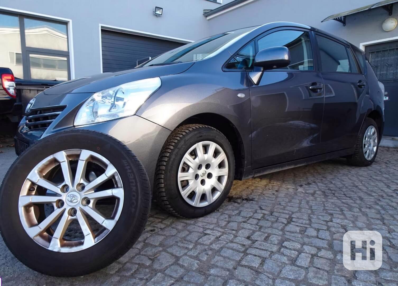 Toyota Verso Edition 1.8i benzín 108kw - foto 1