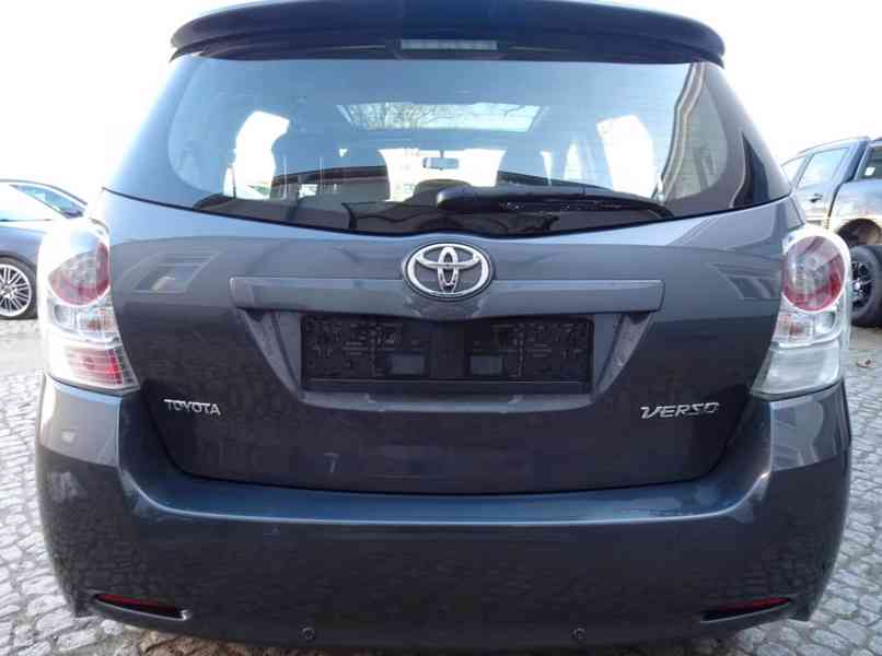 Toyota Verso Edition 1.8i benzín 108kw - foto 6