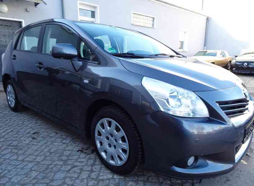 Toyota Verso Edition 1.8i benzín 108kw - foto 5