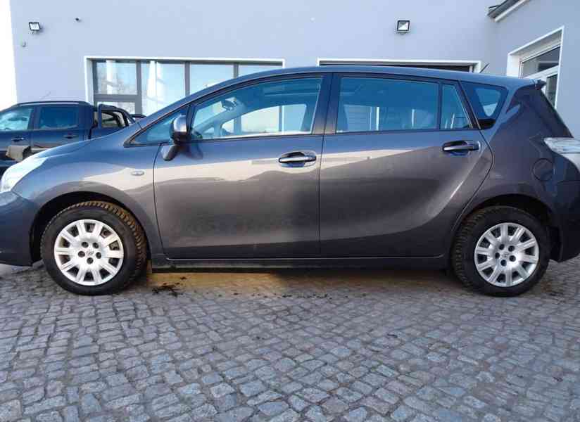 Toyota Verso Edition 1.8i benzín 108kw - foto 9
