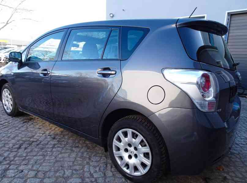 Toyota Verso Edition 1.8i benzín 108kw - foto 7