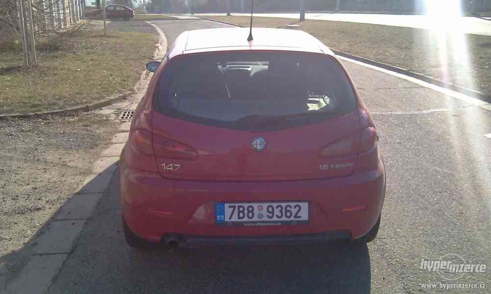 Alfa Romeo 147 1,6 TS 120k - foto 8