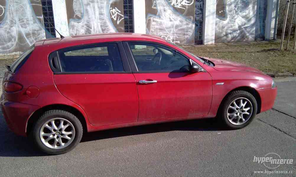 Alfa Romeo 147 1,6 TS 120k - foto 10