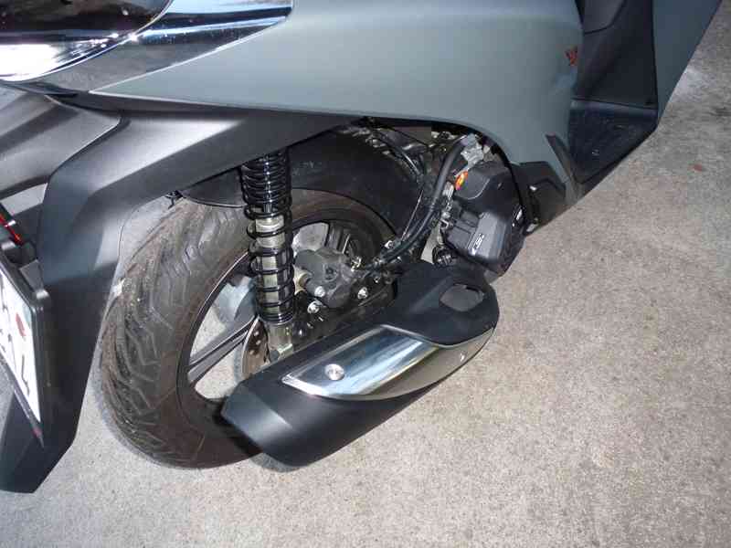 Prodej skutru Honda sh 150i/ABS - foto 6