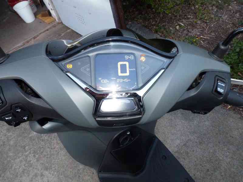 Prodej skutru Honda sh 150i/ABS - foto 9