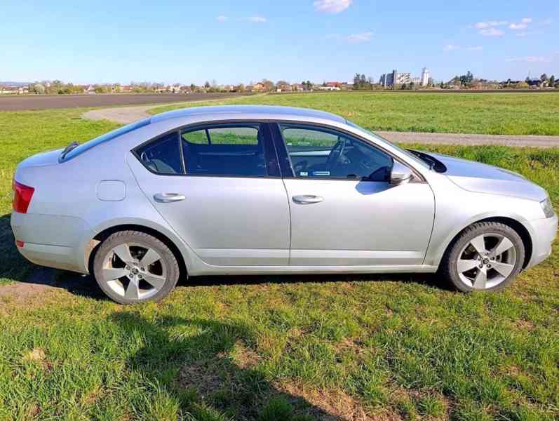Škoda Octavia 2,0   TDI - foto 3