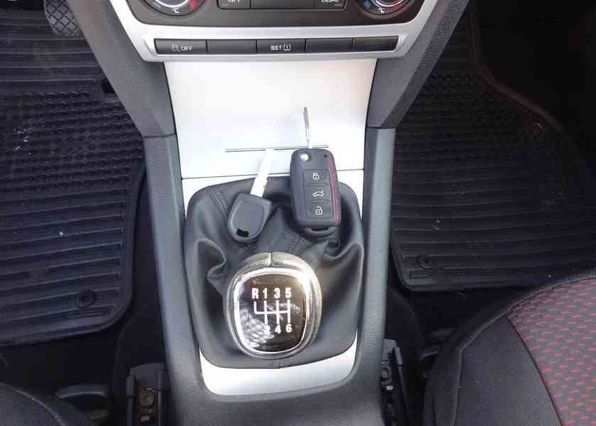Škoda Octavia, 1.4 TSI (90 KW) r.v.2011 - foto 11
