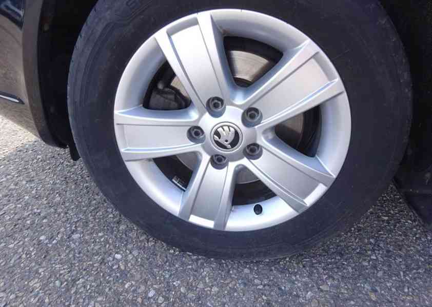Škoda Octavia, 1.4 TSI (90 KW) r.v.2011 - foto 18