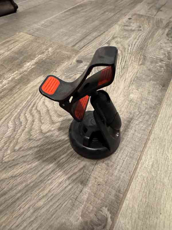 Univerzální držák na mobil do auta (přísavka)  - foto 1