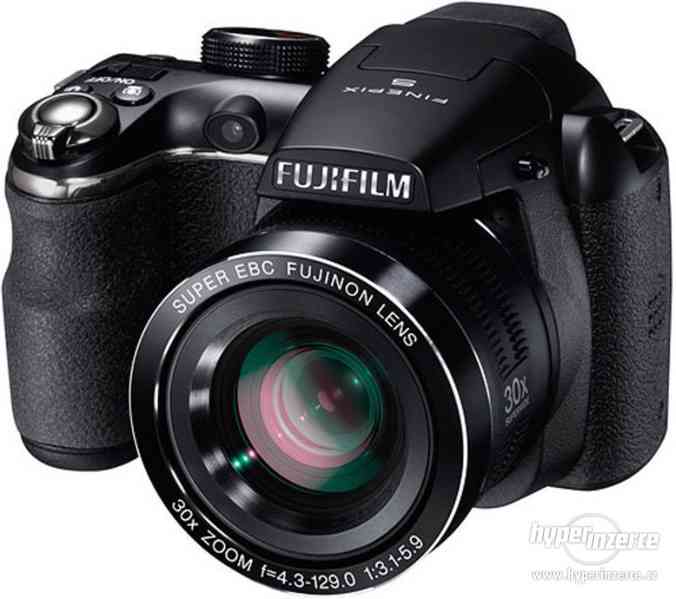 Fujifilm Finepix S4500 - foto 1