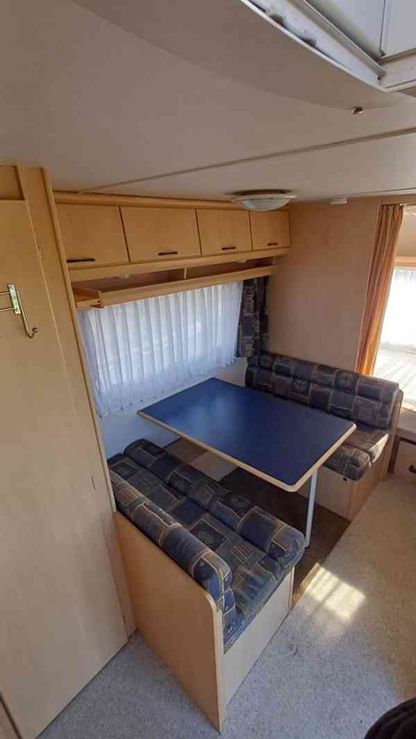 Karavan CRUAU de Luxe 420 + toaleta + 100 km + nová STK - foto 11