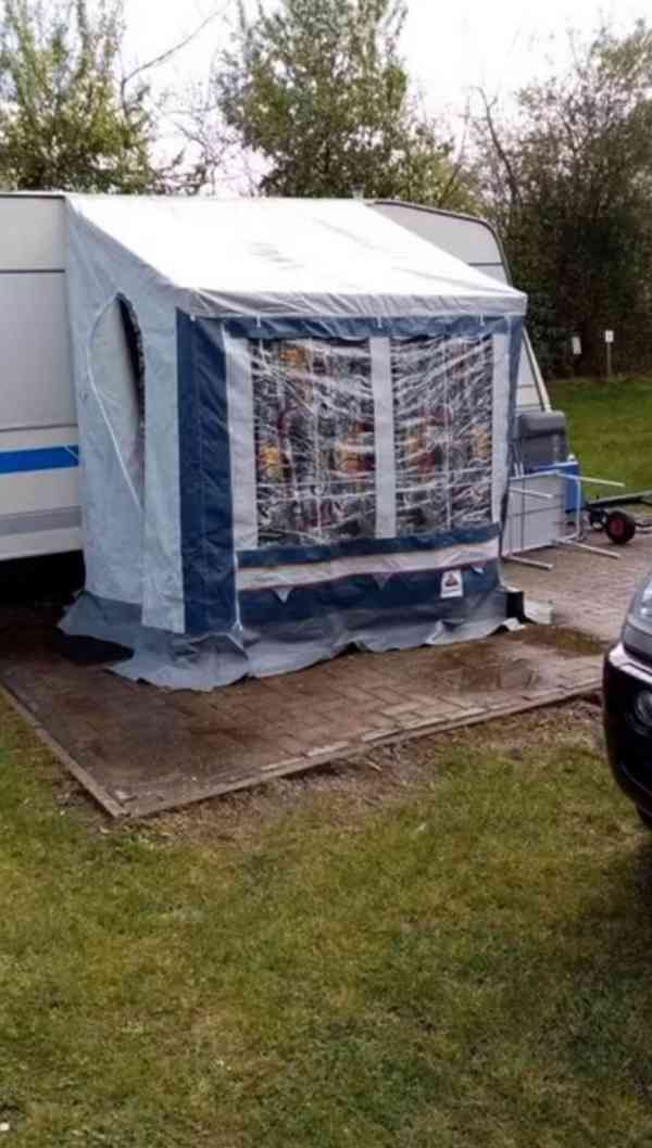 Karavan CRUAU de Luxe 420 + toaleta + 100 km + nová STK - foto 20