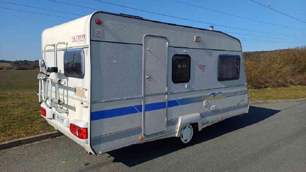 Karavan CRUAU de Luxe 420 + toaleta + 100 km + nová STK - foto 5