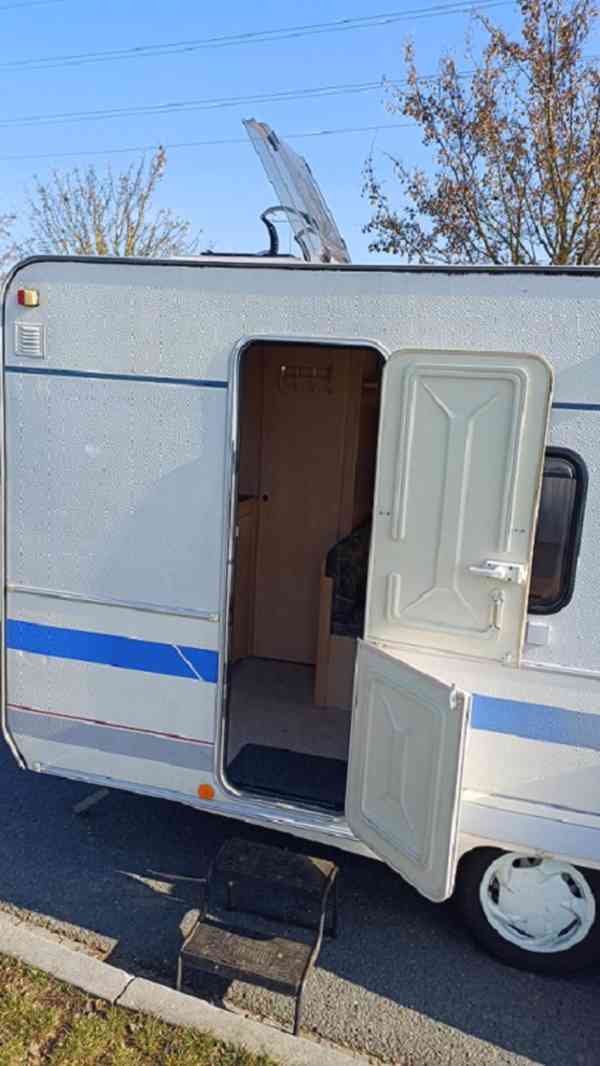 Karavan CRUAU de Luxe 420 + toaleta + 100 km + nová STK - foto 8