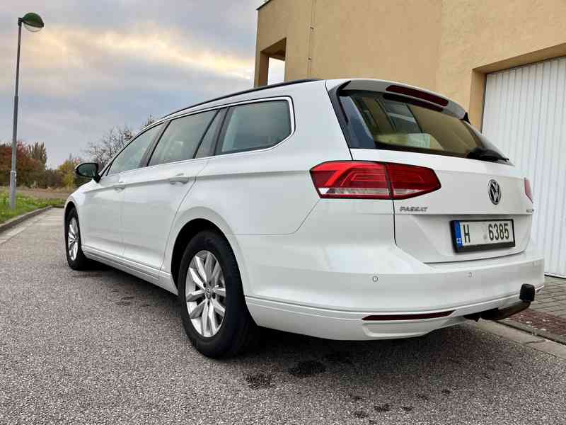 Volkswagen Passat 2.0 TDI Blue Motion TOP STAV - foto 5