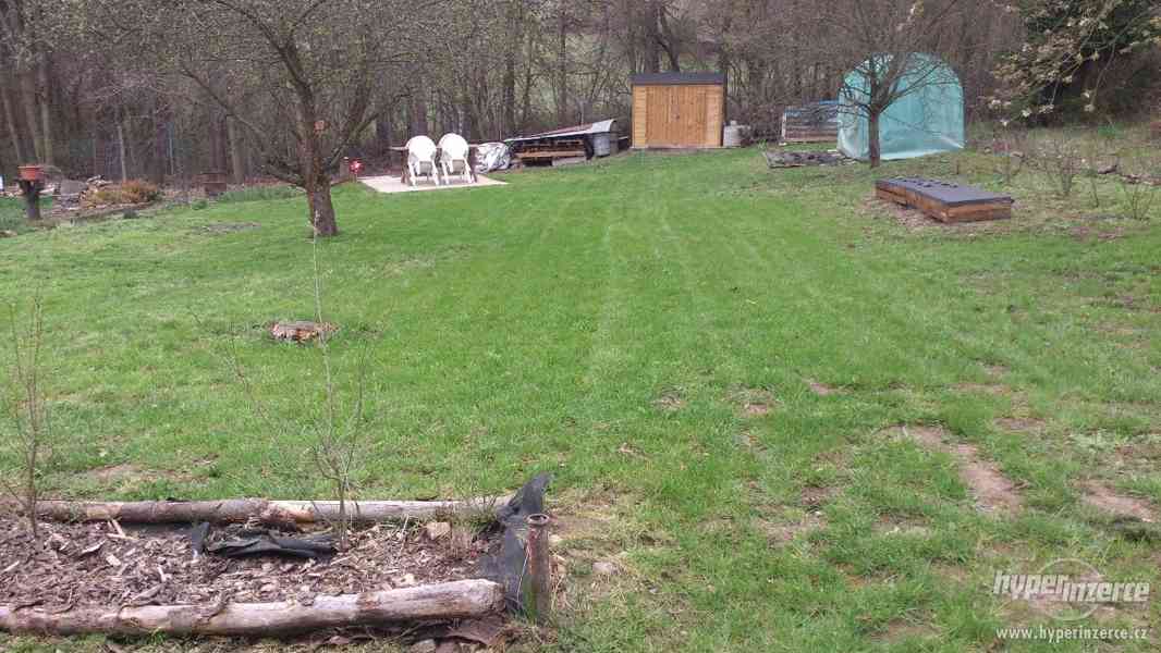 Přenechám udržovanou zahrádku na Praze 8 - Dolní Chabry - foto 2