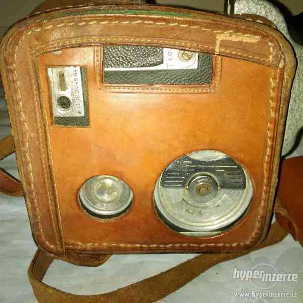 Stará pěkná kamera s koženým pouzdrem - zn.Admira 8 - foto 8