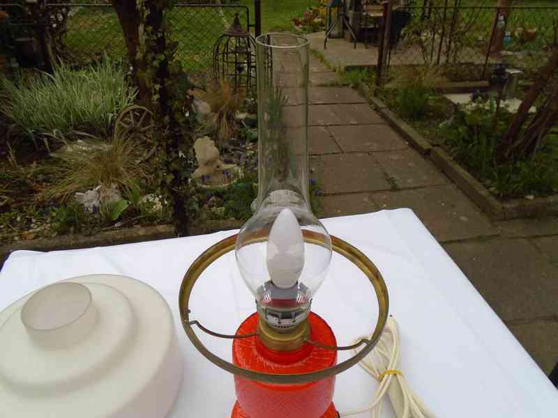 Retro lampa lampička Opálové sklo skleněná funkční top stav - foto 8