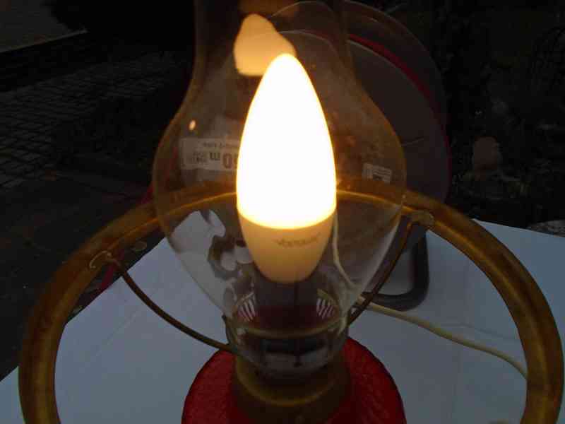Retro lampa lampička Opálové sklo skleněná funkční top stav - foto 16