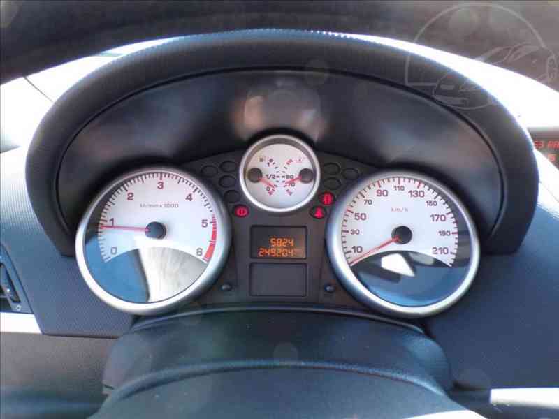 Peugeot 207 1,4 HDI KLIMA - foto 6