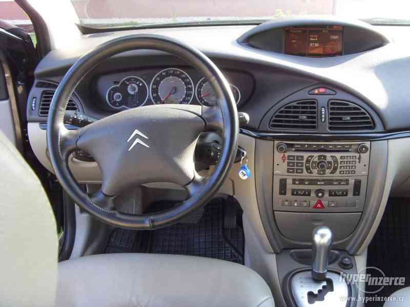 Citroën C5 2,2 HDi EXCLUSIVE,AUTOMAT - foto 8