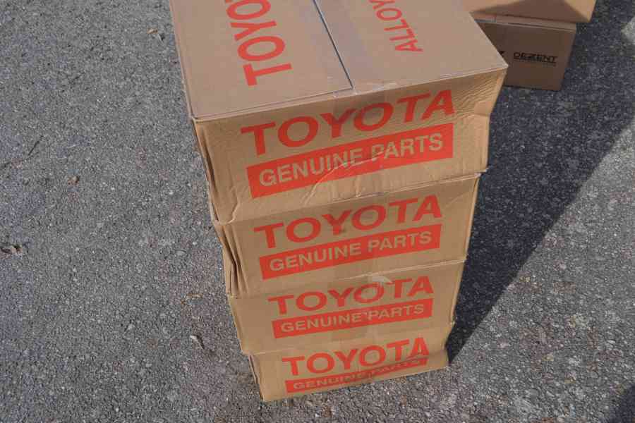 Nové originální alu disky Toyota 6,5x16 ET39 5x114,3mm - foto 16