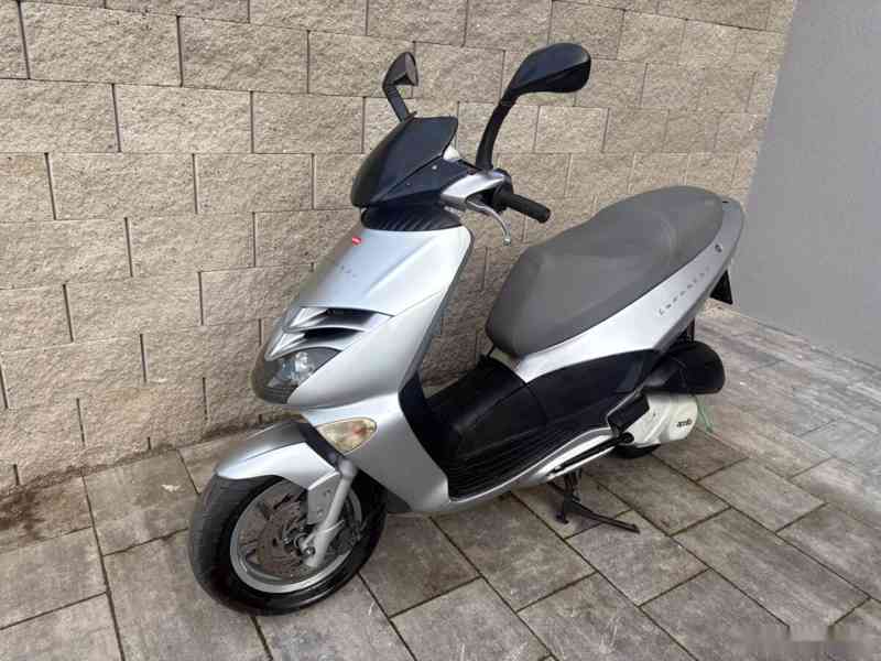 Aprilia leonardo 250 - foto 2