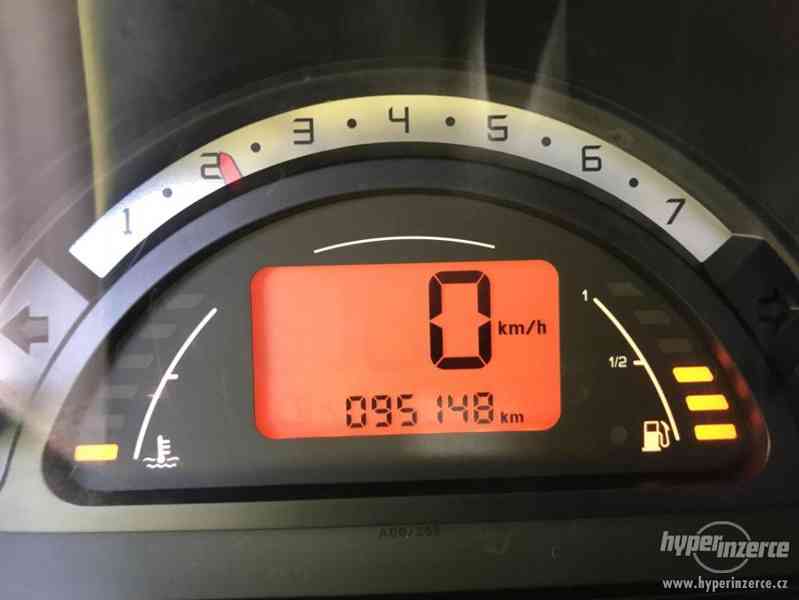 Auto Citroen C3 v udržovaném stavu 95 000 km - foto 7