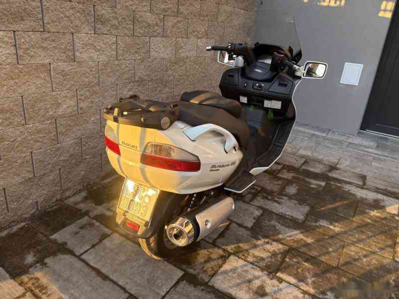 Suzuki Burgman 650 executive 2010 CZ doklady - foto 8